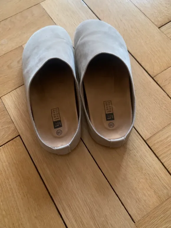 Lucky Shoes Clogs/Pantoletten beige