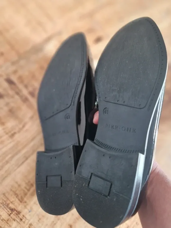 Magnifique paire de chaussures classique taille 41