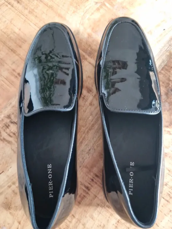 Magnifique paire de chaussures classique taille 41
