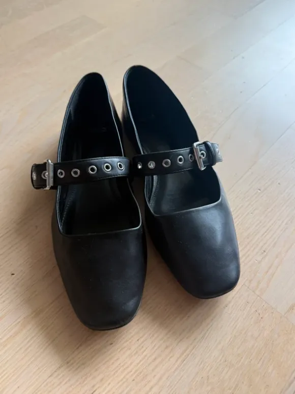 Mango black ballet pumps / Mary Jane’s