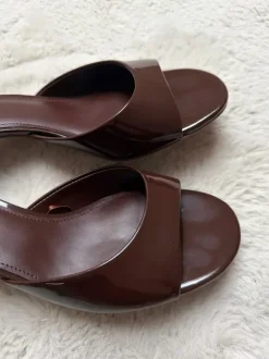 Mango Heels
