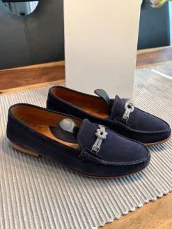 Marc Joseph Damen - Wildleder-Slipper 39,5 dunkelblau mit silberner Kordel