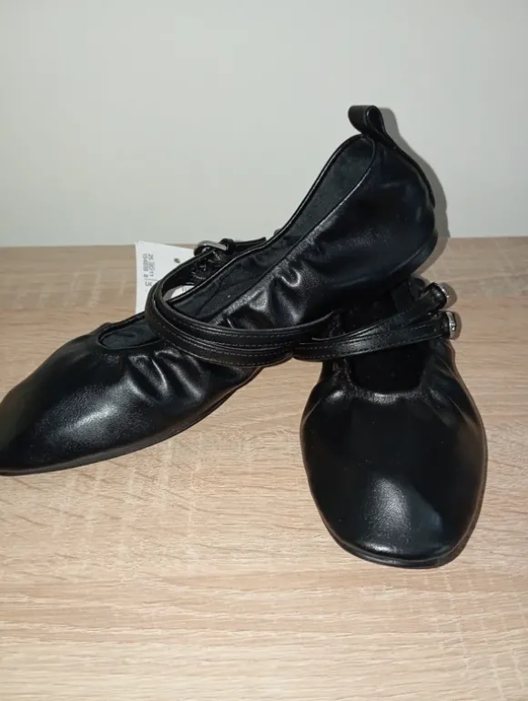 Mary-Janes Stradivarius