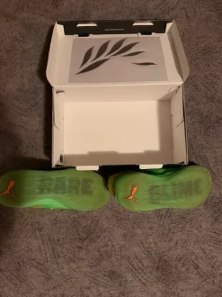 MB.02 x Nickelodeon Slime