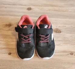 Mädchen Sneaker Gr. 29