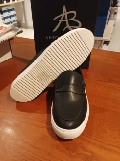 Mocassino nero uomo