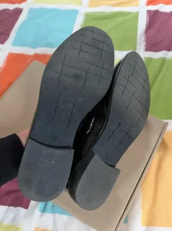 Mocassins noirs brillants