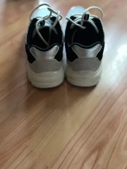 Mooie sneakers maat 39