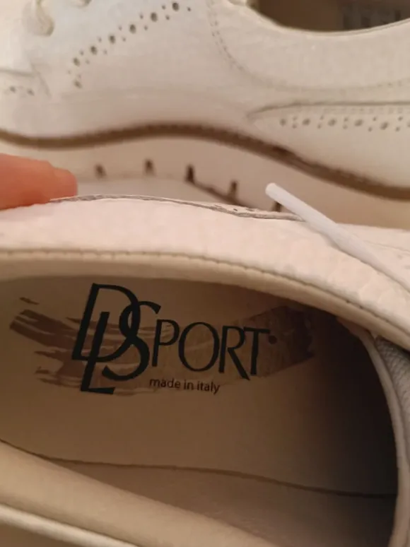 Mooie witte schoenen