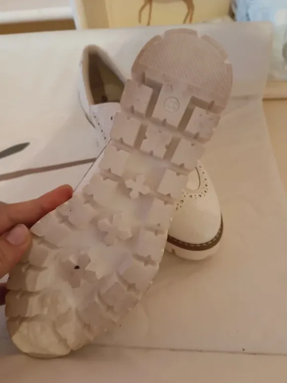 Mooie witte schoenen