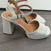 Mustang White Patent Block Heel Sandals