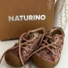 Naturino Lernlaufschuhe mit Blumenmuster, Gr. 23