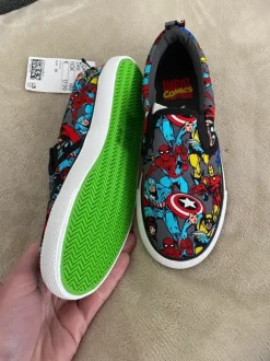 NEU Jungen Sneaker Marvel Spiderman Turnschuhe Gr 33 H&M