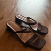 NEU Sandalen mit Absatz Gr. 40 Braun