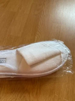 Neu Slippers / Hausschuhe