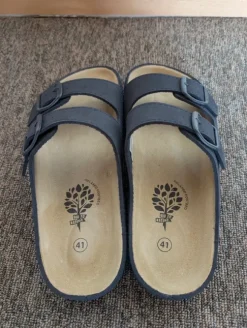 Neu, ungetragen: Hausschuhe Bio to Nature Gr. 41 Leder-Fußbett Sommerschuhe Komfort-Pantoletten blau