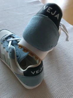 Neu Veja Sneaker Sportschuhe blau türkis und hellgrau in Größe 38