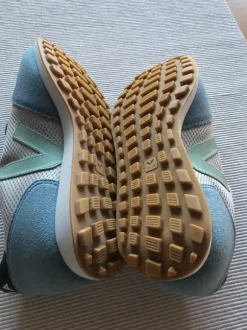 Neu Veja Sneaker Sportschuhe blau türkis und hellgrau in Größe 38
