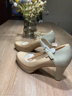 Neue bequeme Lack-Higheels von Clarks Größe 39
