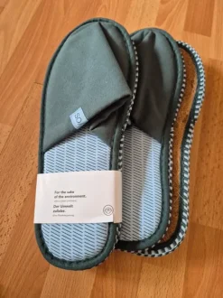 Neue Hausschuhe / Slipper – ungetragen & bequem