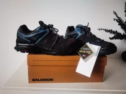 Neue Salomon Schuhe dunkelblau gore tex
