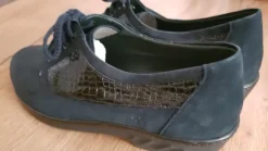 Neue Schuhe, schwarz
