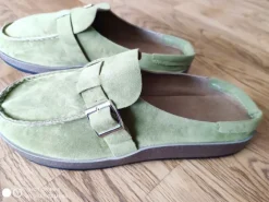 Neue Slipper Gr. 40 hellgrün