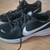 NEUe Sneaker / Sportschuhe von Nike Gr.44