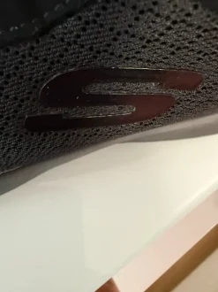 Neuw. Schwarze Skechers in Gr. 39