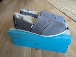 Neuwertig Toms Alpargata grau Schuhe 10.5. 43.5