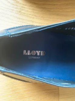 Neuwertiger, eleganter , schwarzer Schnürschuh von Lloyd