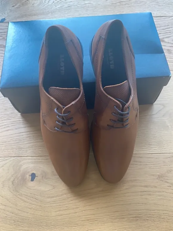 Neuwertiger, eleganter, cognacfarbener Schürschuh von Lloyd