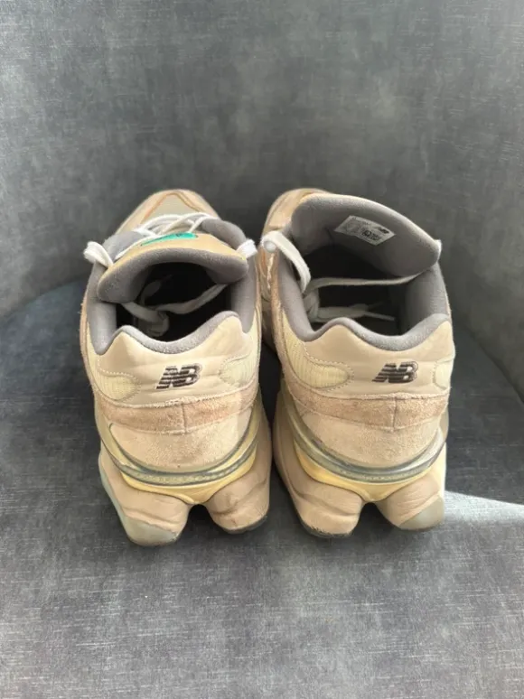 New Balance 9060