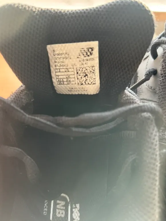 New balance 1906 / 40,5 / Noir / Black / Bonne état / Authentique