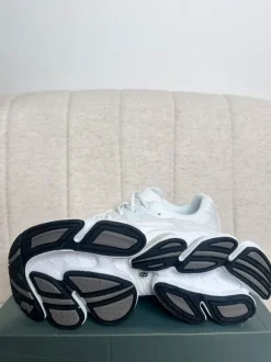New Balance 2000 Gr.42