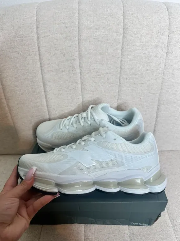 New Balance 2000 Gr.42