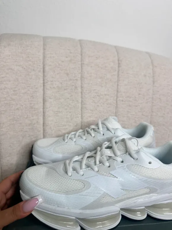 New Balance 2000 Gr.42