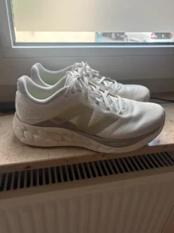 New Balance running Lauf Schuhe sneaker 40,5 Creme