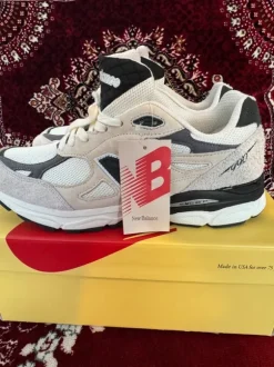 New balance Shoese