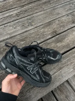 New Balance Sneaker