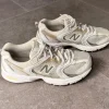 New Balance Sneaker beige