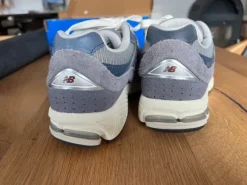 New Balance Sneaker 2002R, Gr. 38, blau grau