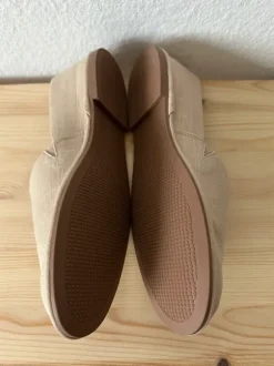 New beige shoes