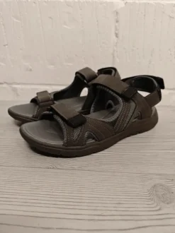 Nieuw | Sandalen Grijs | Maat 43
