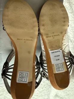 Nieuwe metallic zilveren feestsandalen 37