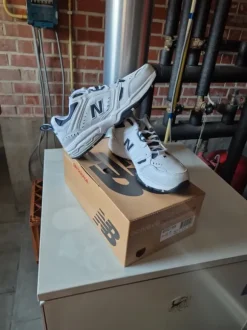 Nieuwe New Balance indoor sportschoenen mannen maat 43 – originele doos, retro look