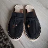 Nieuwe slippers sloffen