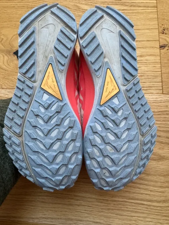 Nike - Schuhe - 38.5