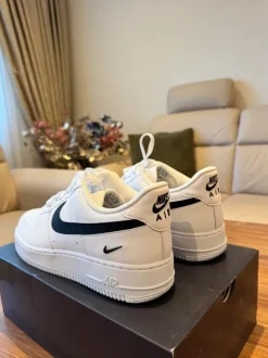 Nike Air Force 1 `07 LV8 Größe 46 Weiß