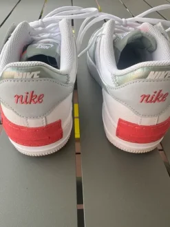 Nike Air Force 1 shadow